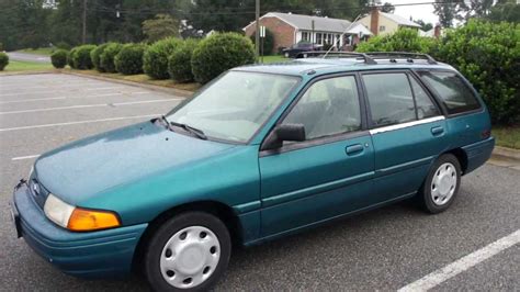 1999 ford escort lx wagon blue green  115,943 miles